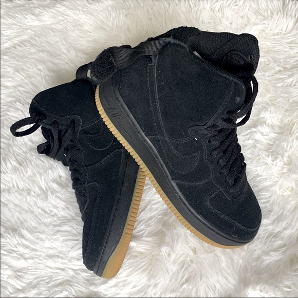 Nike Air Force 1 High LV8 - Picture 4 of 6